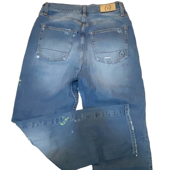 (+) Peoples Brand Distressed Splatter Paint Jeans! - Picture 3 of 8